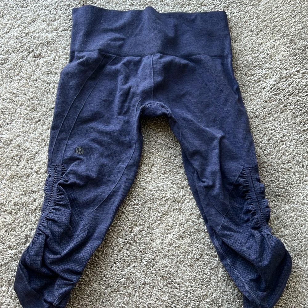 Lululemon cropped leggings